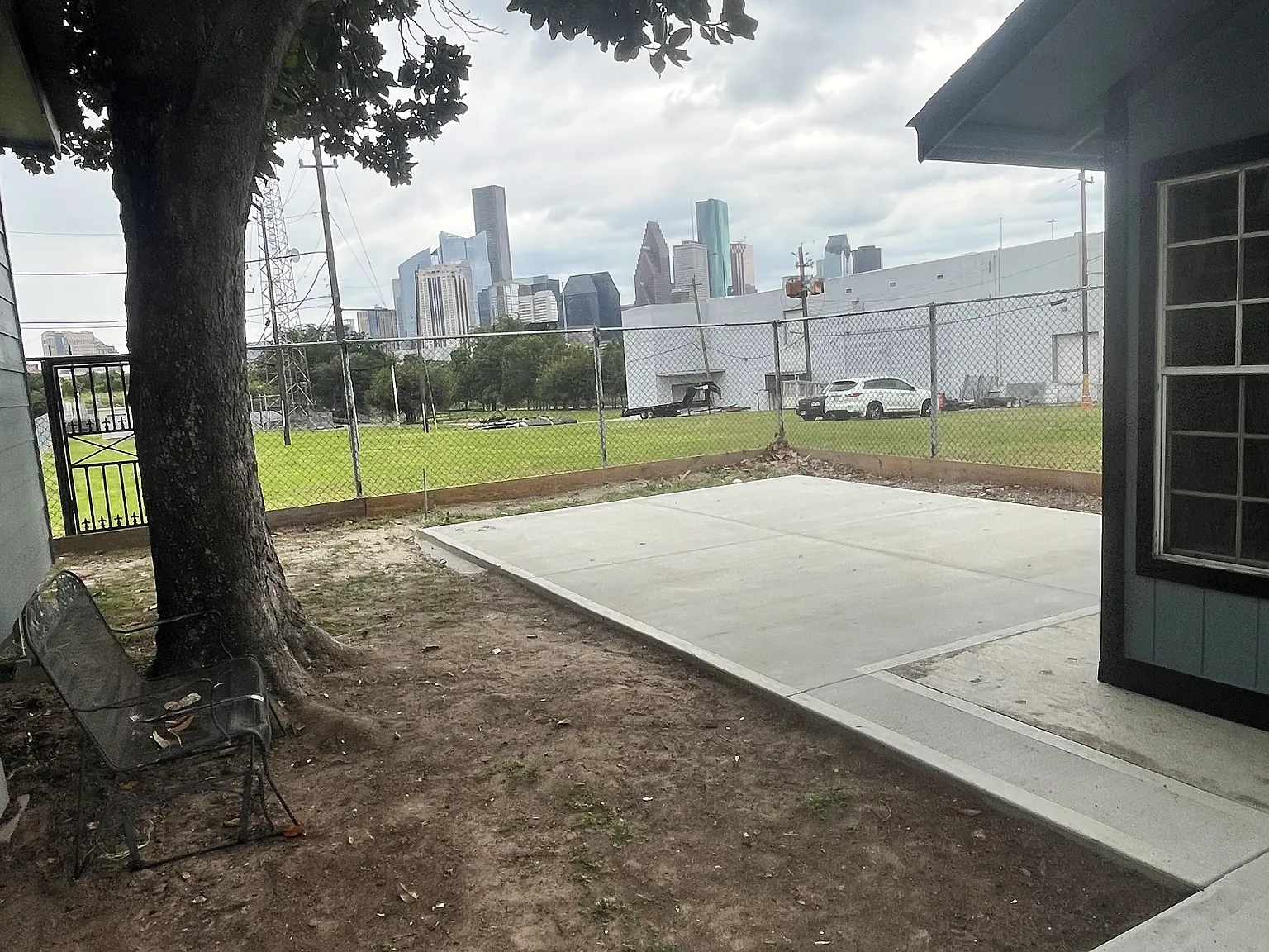 3 bed, 1274 sqft, $2,250 — Photo 3