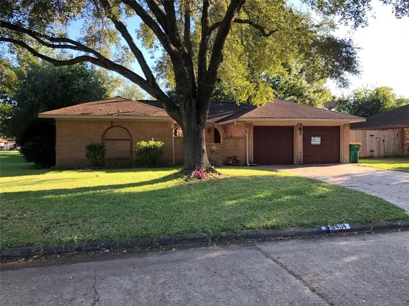 5404 Carmona Ln, Pearland, TX 77584