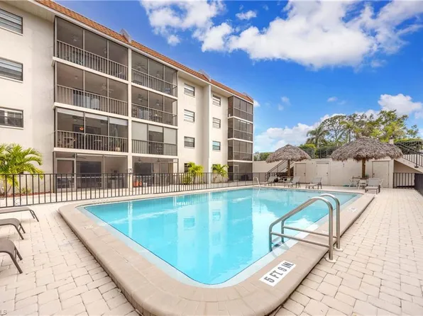 9395 Pennsylvania AVE #3, BONITA SPRINGS, FL 34135