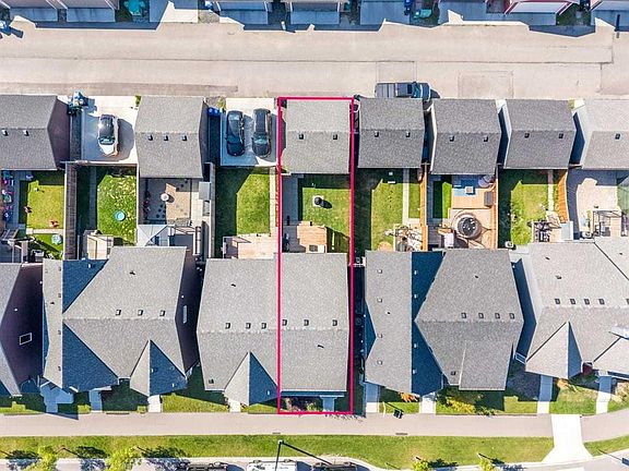 2nd image of 161 E Highview Gate SE