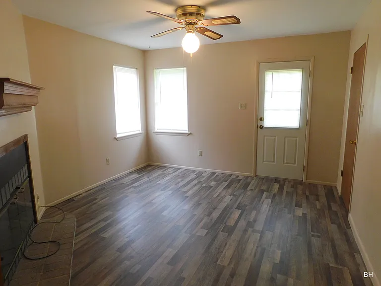 1610 N Wolford Ave — Photo 10