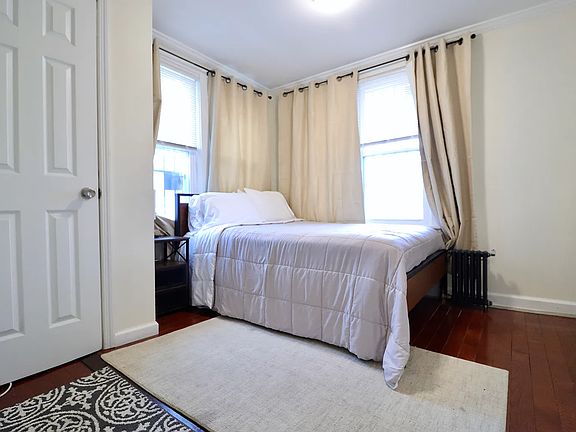 5th image of 131-13 Farmers Blvd #2FAM