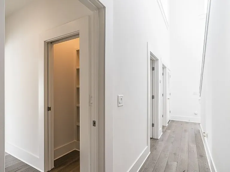 323 Garfield St — Photo 33