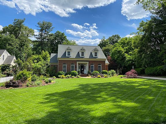 3rd image of 3207 Madison Ave