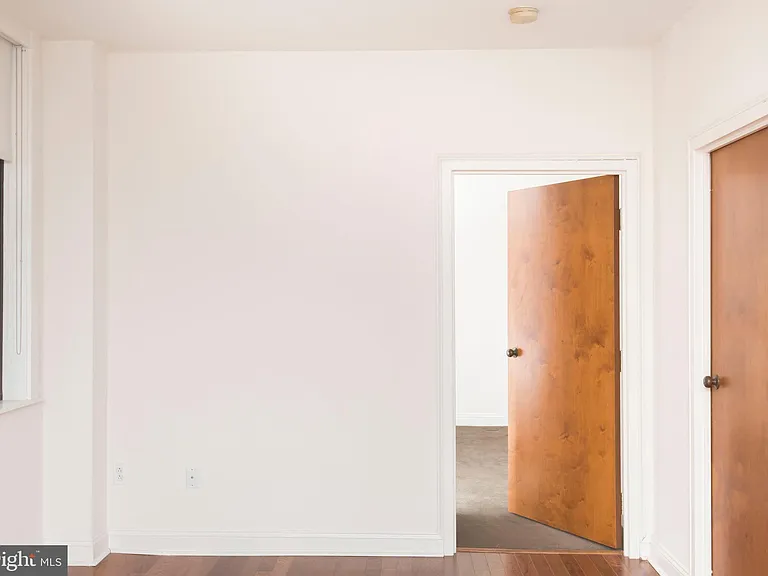 1411-4 Walnut St #803 — Photo 11