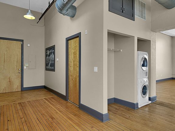 4th image of 4466 Olive St #400-856