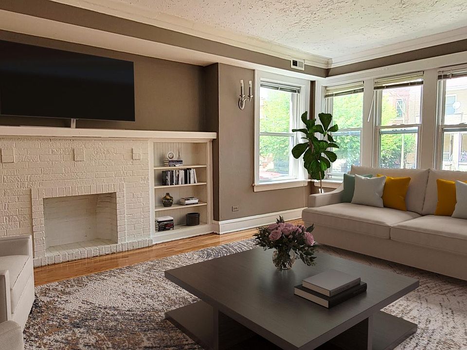 1st image of 2709 W Gunnison St #1W