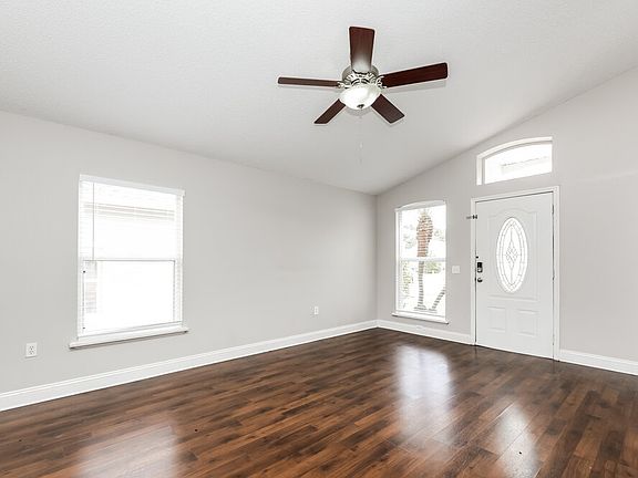 3rd image of 30555 Birdhouse Dr