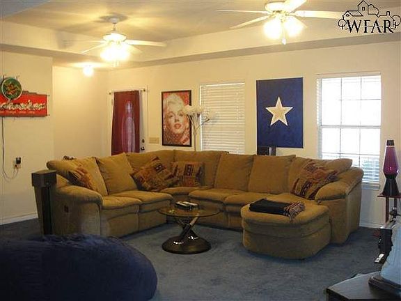 2nd image of 1021 S College Ave