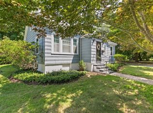 85 Greenlawn Ave, Stratford, CT 06614