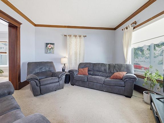5th image of 316 Kilbourn AVENUE