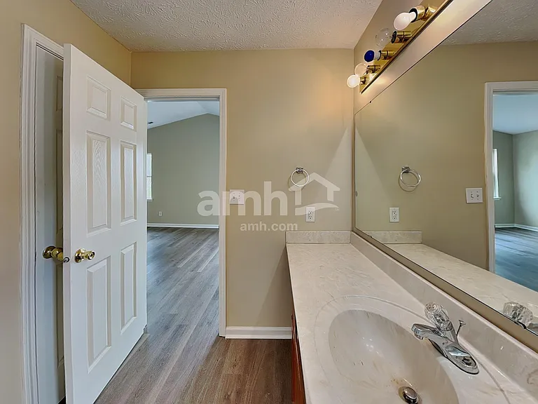 10477 Secretariat Dr — Photo 16