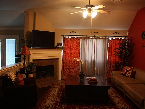 5th image of 3801 Oakwilde Cir