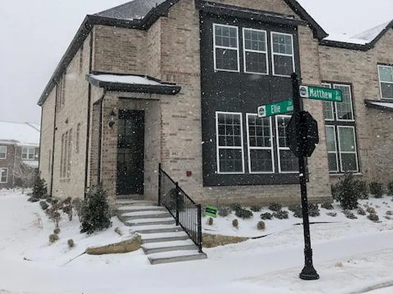 442 Matthew Dr — Photo 25