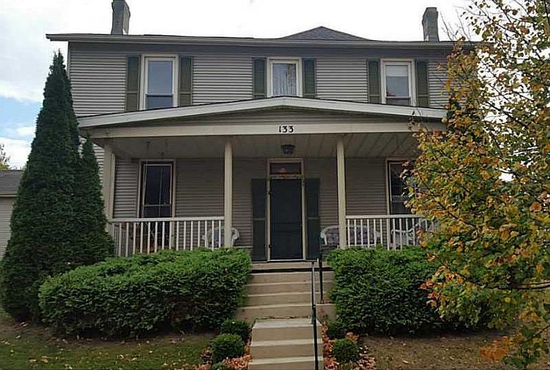 1st image of 133 E Plum St