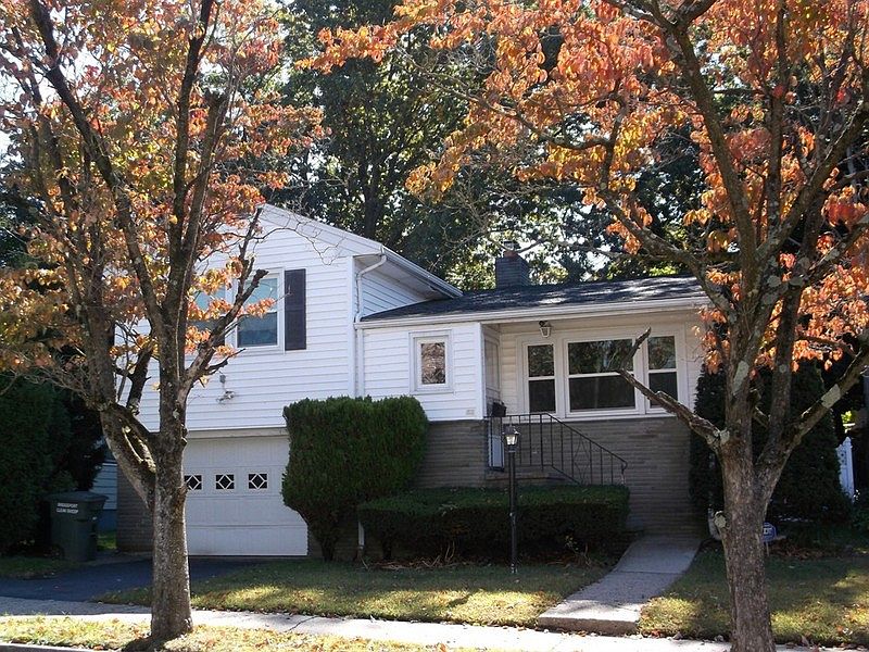 Well Maintained, Spacious Split Level Home