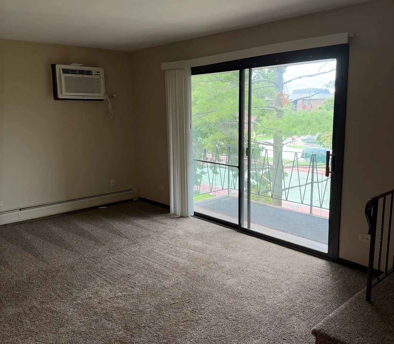 2 bed, 850 sqft, $1,725 — Photo 2