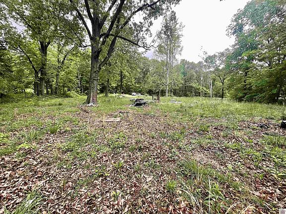 4th image of 743 Belcher Rd