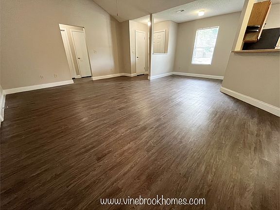 3rd image of 107 Barnsbury Ct