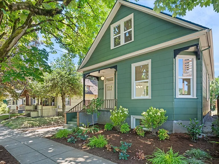 4535 NE Cleveland Ave — Photo 51