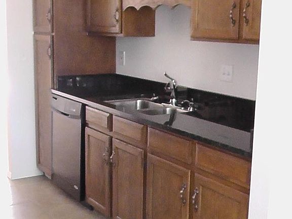 kitchen; marble countertops