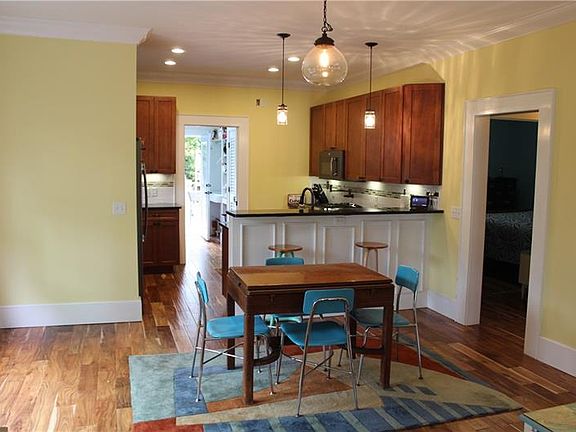 5th image of 754 Park Hill Ave