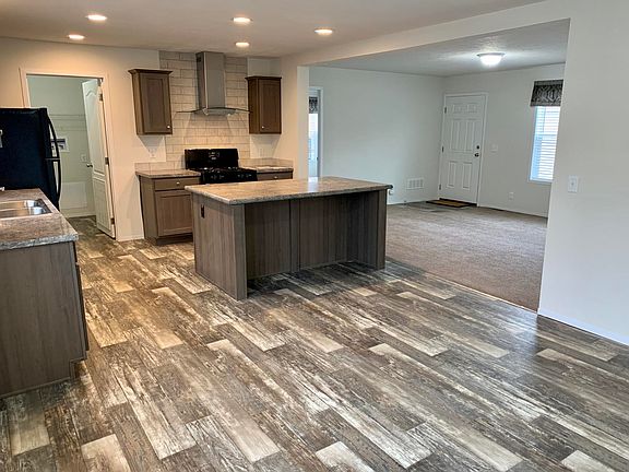 3rd image of 33342 Apple Blossom Ct