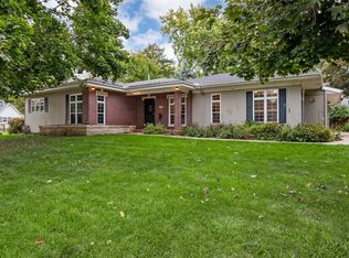 1108 E 3rd St, Anamosa, IA 52205
