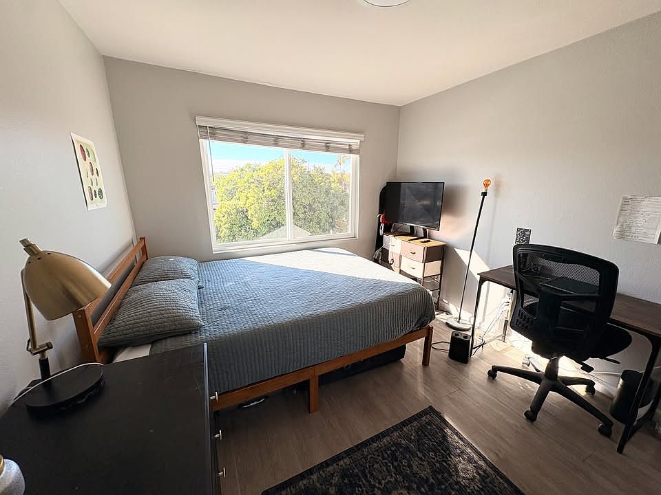 1st image of 4109 Kansas St APT 7