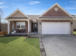 37 Valley View Cir, Bentonville, AR 72712