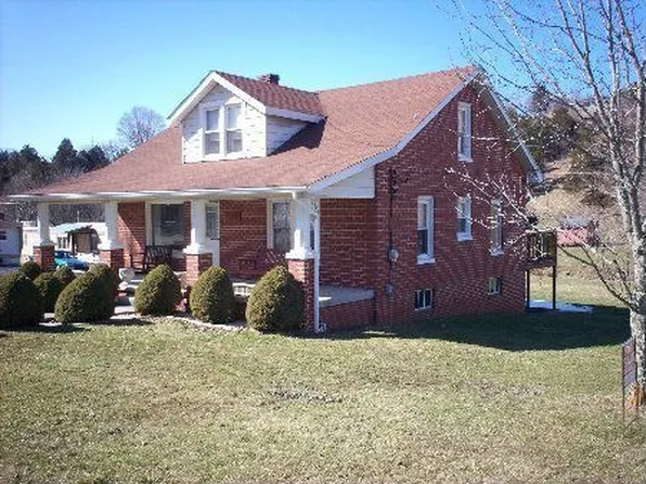 2205 Steelsburg Hwy, Cedar Bluff, VA 24609