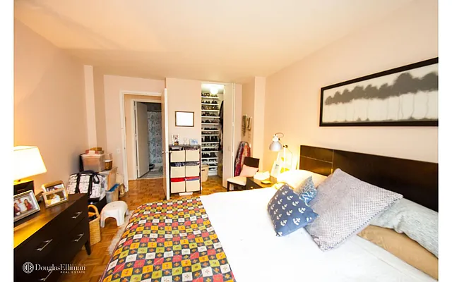 Rented by Douglas Elliman | media 4