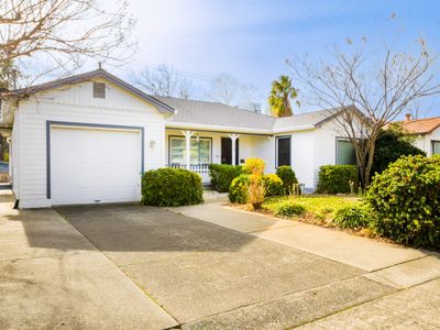 905 South St, Redding, CA, 96001