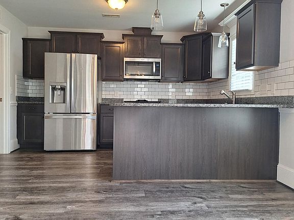 5th image of 4009 Hidden Laurel Ct