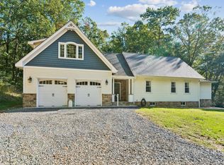 6 Rues Road, Cream Ridge, NJ 08514