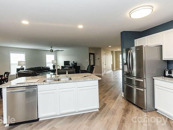 4th image of 113 Anastasia Ln