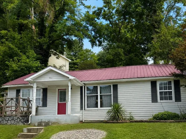 302 Poplar St NW, Norton, VA 24273