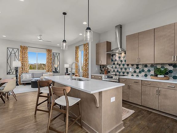 4th image of 506 W Trinity Ln