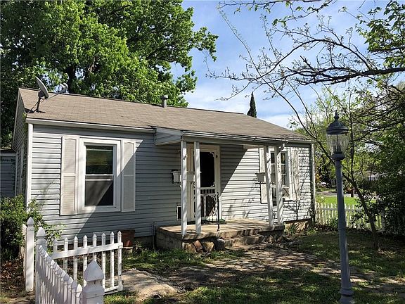 3rd image of 5083 Dilworth St