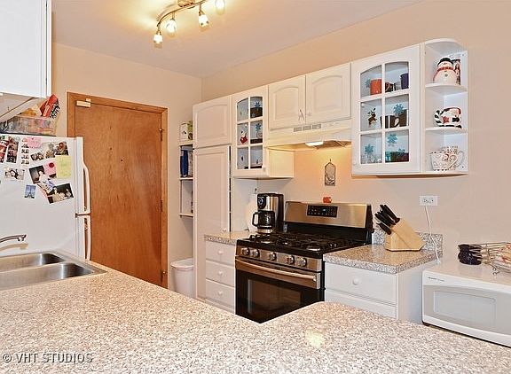 5th image of 919 W Sunnyside Ave #1W