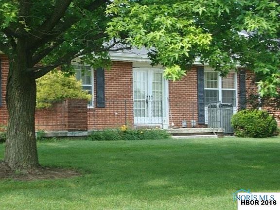 3rd image of 1401 Van Buren St