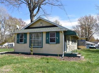 6574 Lake Rd, Madison, OH 44057