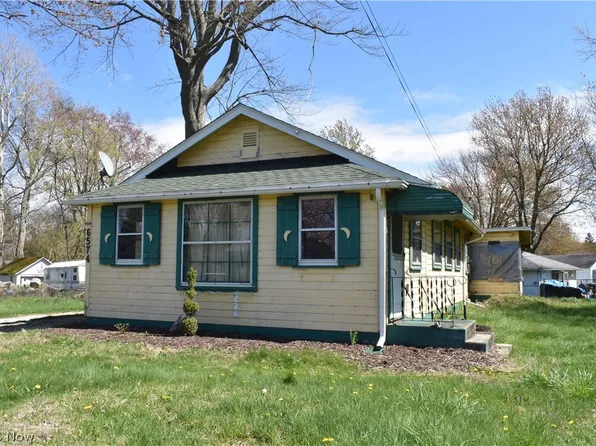 6574 Lake Rd, Madison, OH 44057