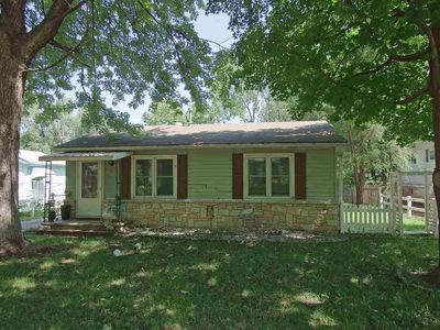 1952 Lincoln Dr, Manhattan, KS, 66502