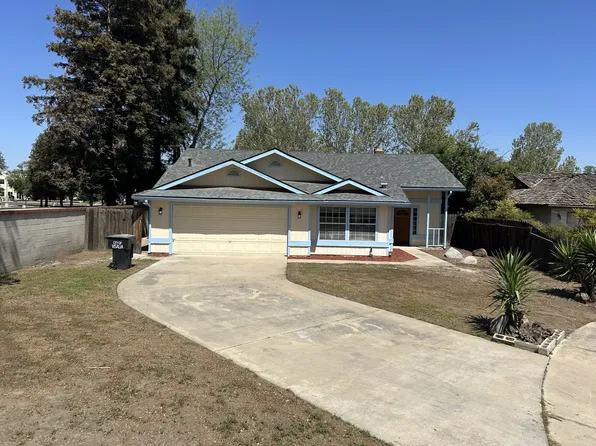5232 W Iris Ct, Visalia, CA 93277