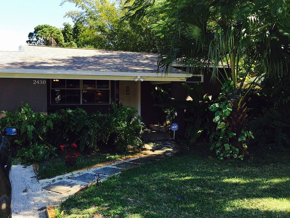 1st image of 2430 NE 7th Ave