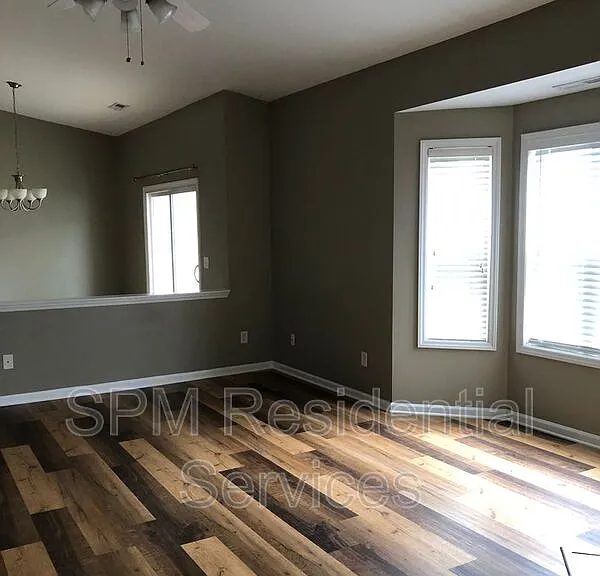 3810 River Front Pl #202 — Photo 7