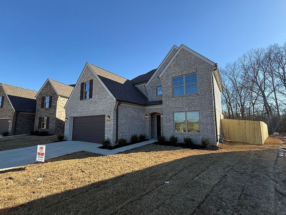 1st image of 1836 Bloomington Cir E