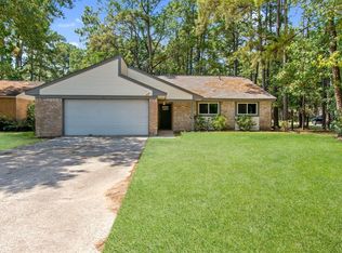 1 Sunbird Ct, Spring, TX 77380