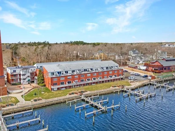 45 Main St #217, Wareham, MA 02571